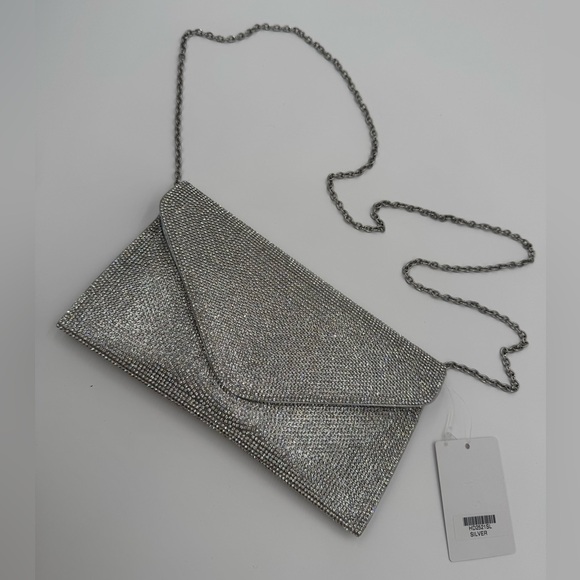 Silver Rhinestone clutch with removable silver chain snap closure - Picture 3 of 15